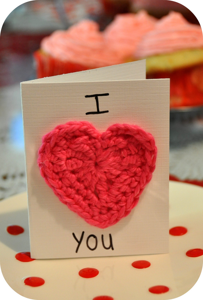 10 идей вязаных подарков на День Святого Валентина